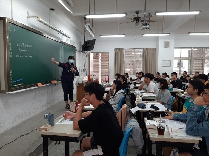 H：藝術史學系高中宣傳－國立中興大學附屬高級中學