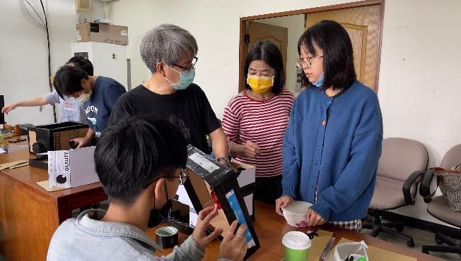B-2（工作坊-音像學院）：紀錄所－「製造影像」工作坊系列：手製紙相機