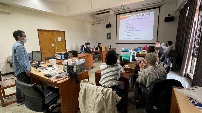 B-2 藝術工作坊與論壇-音像學院-「製造影像」2022工作坊系列2「手製紙相梘」