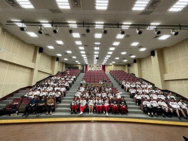 彰化大同國中及彰化成功高中兩校師生，十分感謝本系對音樂教育的深耕與推廣，藉由提供多元升學管道及大師班機會，使當地學生能夠與本系優異師資有所交流，並且為當地學生帶來實際上的能力提升，為當地學生開拓新視野。
