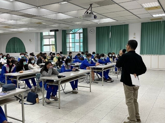 H：起藝計畫-完善一貫制與碩士班經濟或文化不利學生協助機制：材創系羅東高商