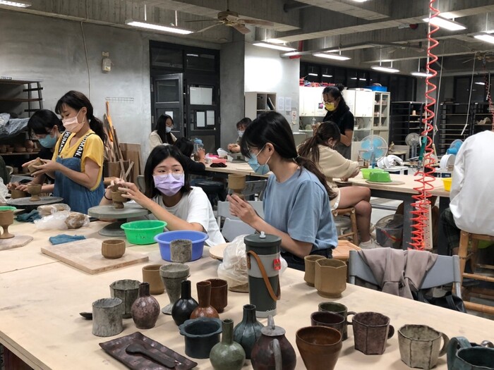 B-2（工作坊-視覺學院）：材質系－職人生活器皿設計與創作工作坊