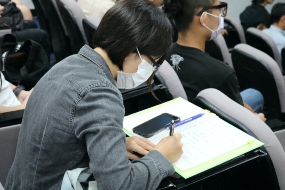 Ｂ-2（工作坊-音像學院）：動美所－光影藝術與影視製作課程實務工作坊1 – 基礎課程