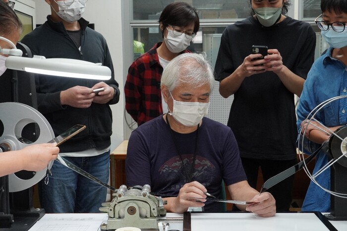 B-2 藝術工作坊與論壇-音像學院-碳精棒放映工作坊