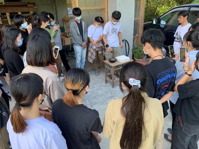 J：提升藝術影響力與文化價值創新(材創系：晴耕雨讀–社區與藝術聚落互訪計畫)