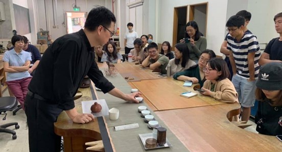 J：彌屾談材質藝術祭講座