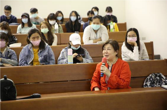 Ｂ-2（論壇-音像學院）：在未來的日子裡，綻放笑容
